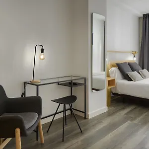 https://hostal-arriazu.biarritzhotels.info